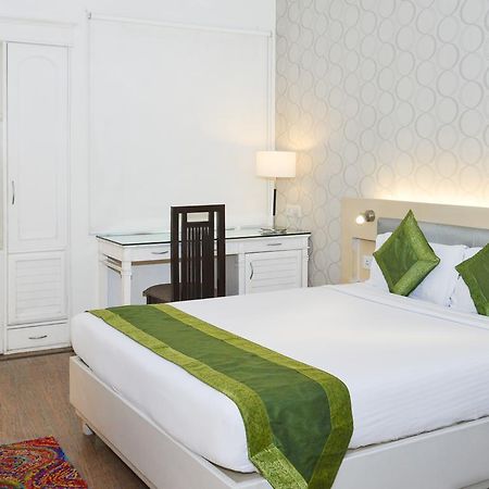 Treebo Check In By Oran Hotel Nova Deli Exterior foto