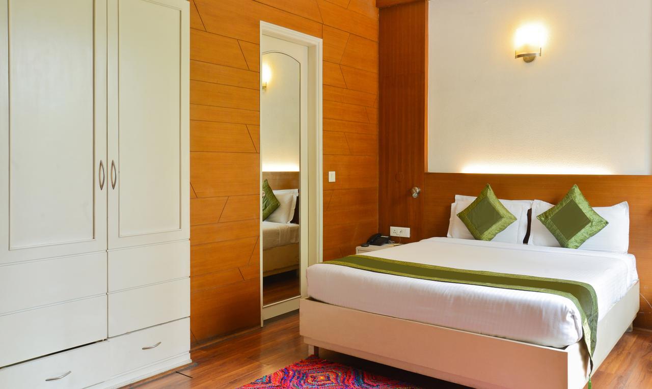 Treebo Check In By Oran Hotel Nova Deli Exterior foto